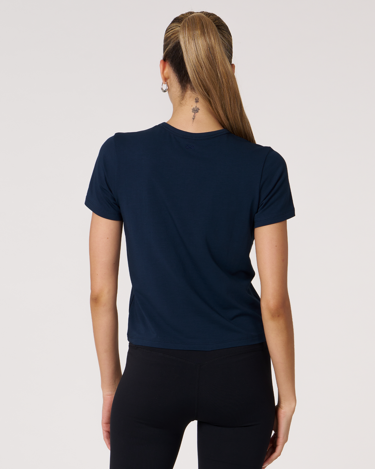 Rebody Essentials Short Sleeve Crop Tee