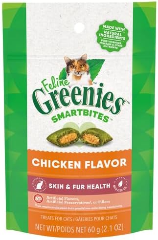 Greenies Greenies Feline Smartbites Skin & Fur Crunchy and Soft Natural Cat Treats, Chicken Flavor