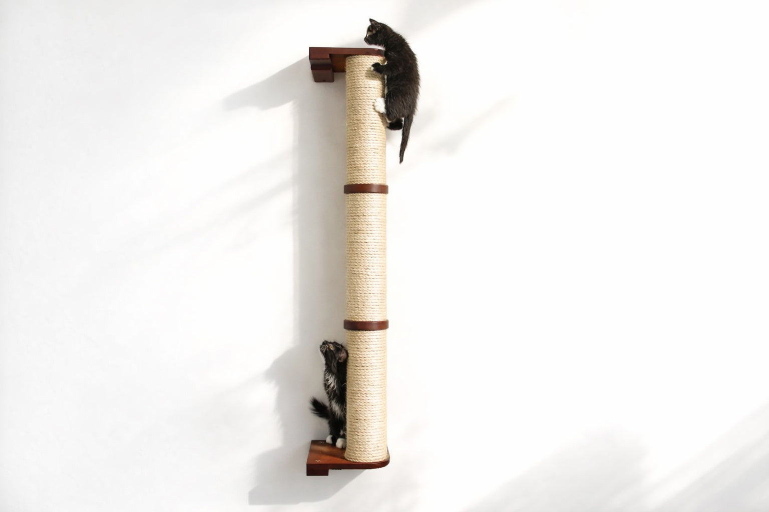 Wall Mounted Cat Climbing Pole - Sisal