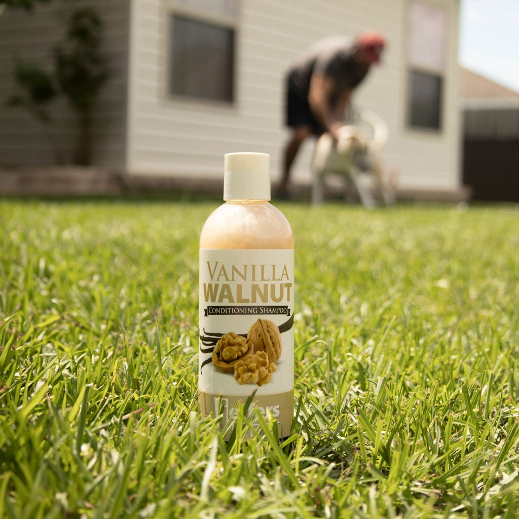 Vanilla Walnut Exfoliating Dog & Cat Conditioning Shampoo